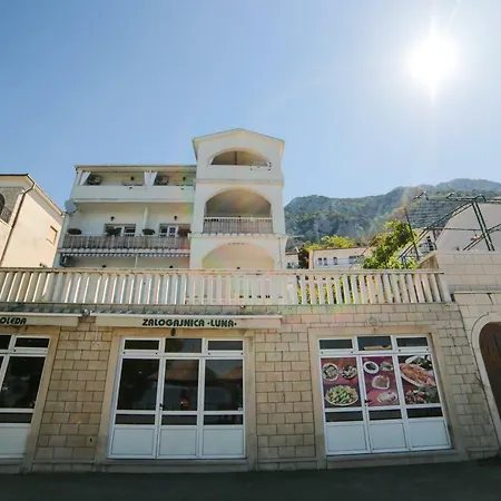 Lina * Gradac (Split-Dalmatia)